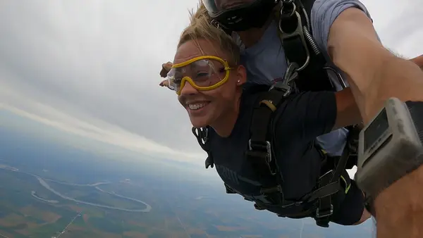 Lucky Chuck Skydiving