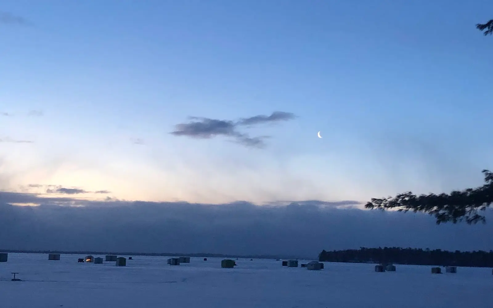Lucky’s Sons Ice fishing Lake Simcoe Outfitters