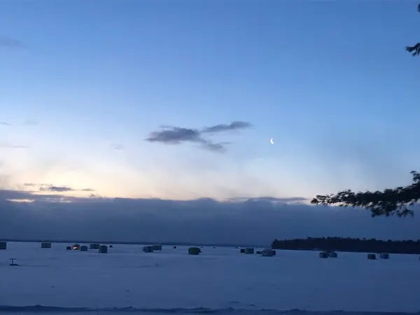 Lucky’s Sons Ice fishing Lake Simcoe Outfitters