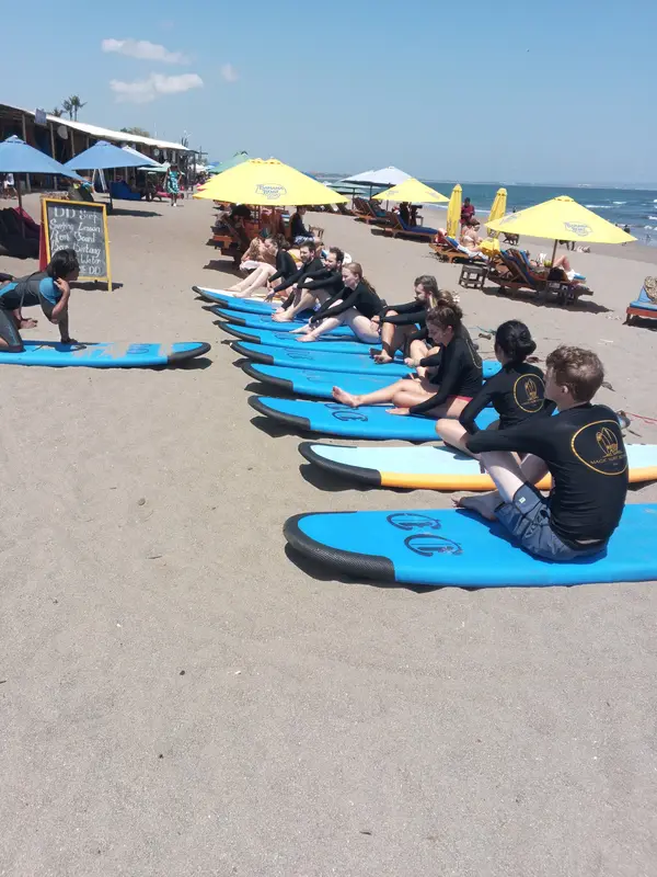 Magic surf school Bali ( surf lesson canggu)