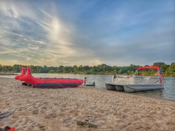 Magnolia Kayak & Paddleboard Rentals, photo 1