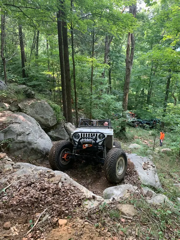 MAYHEM OFFROAD ROCK CRAWLING PARK
