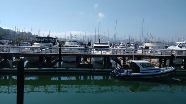 Modern Sailing School & Club