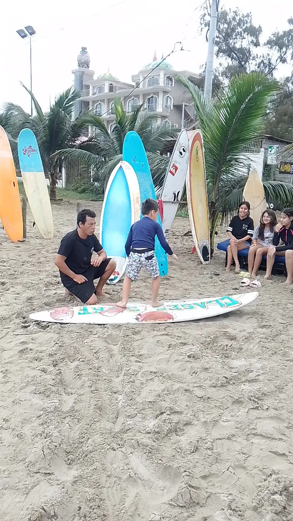 Montanita Surf Aloha