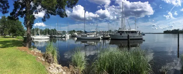 Northwest Creek Marina