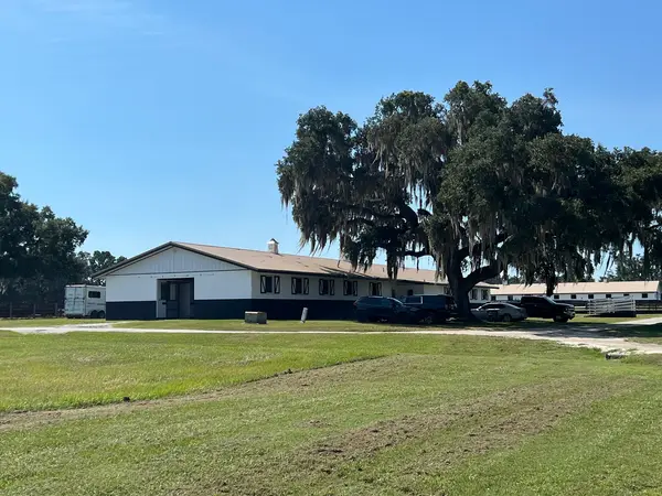 Oakmore Equestrian Center, photo 1