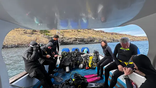 OCEAN DEEP DIVING