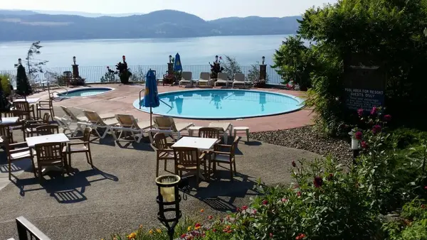Okanagan Lake Boat Rentals, photo 3