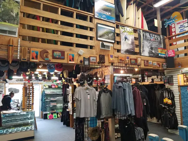 Ossies Surf Shop