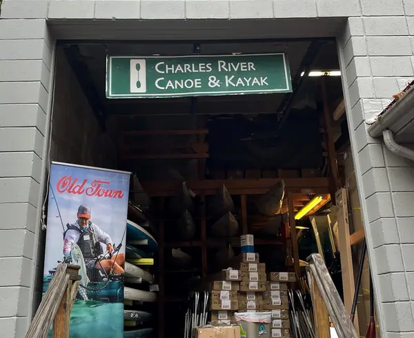 Charles River Canoe & Kayak : Paddling Store