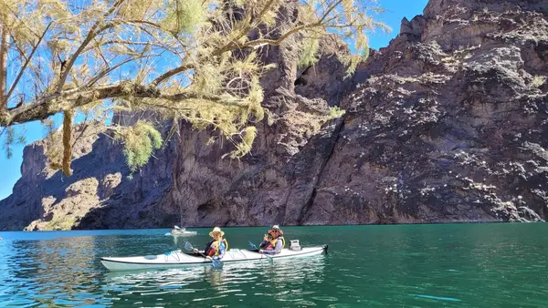 Kayak Lake Mead