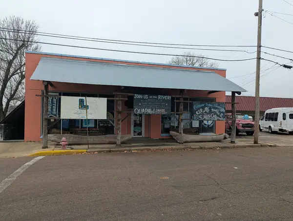Quapaw Canoe Company