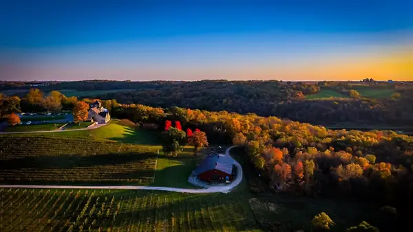 Park Farm Winery, Epworth, IA