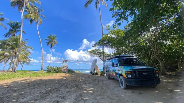 Pauhana Surf School and Board Rental