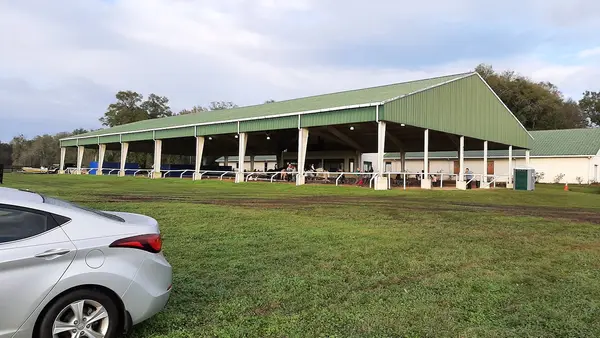 Peninsula Farm and Equestrian Center, photo 2