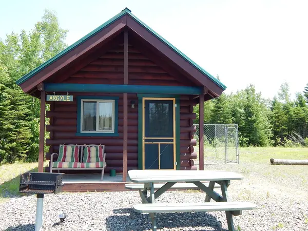 Pleasant River Guides Wilderness Lodge & Cabins
