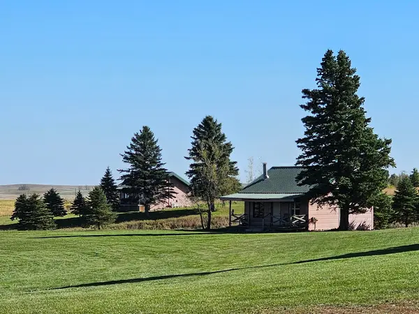 Prairie Sky Guest & Game Ranch