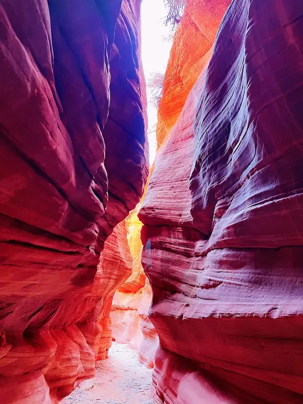 Red Canyon Slot (Peekaboo Kanab)