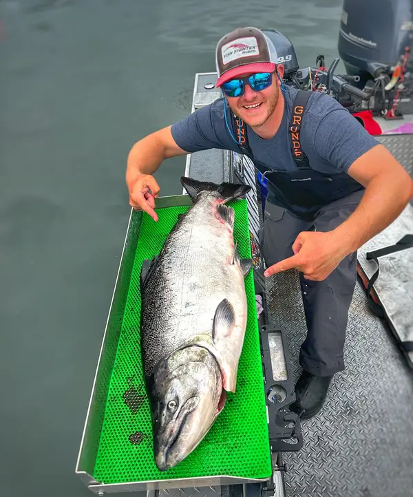 Reel Adrenaline Guide Service, Longview, WA