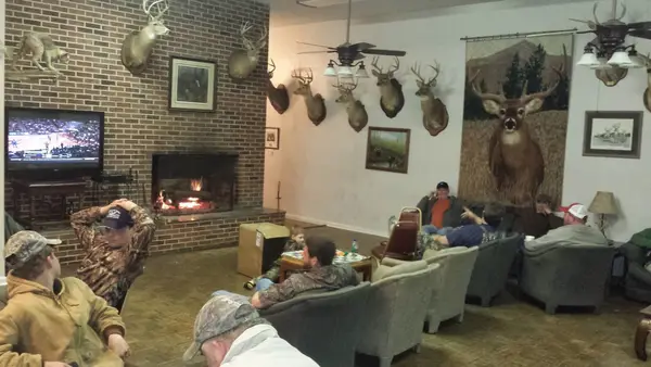 Riverbend Hunting Lodge
