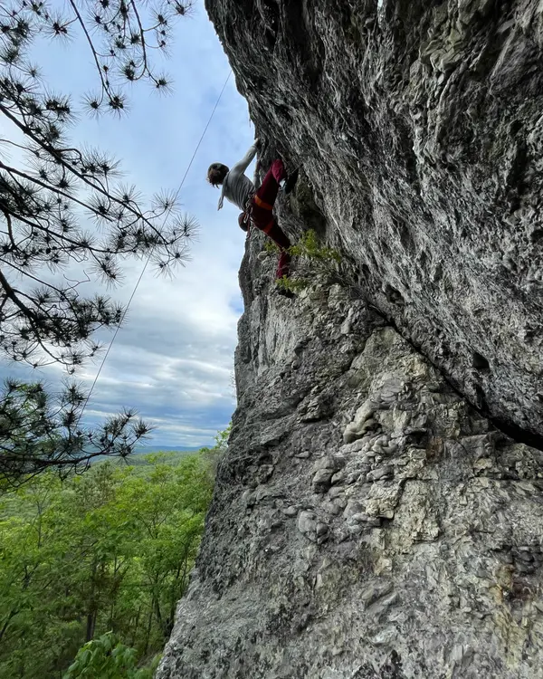 Rumney Rocks Climbing - Gem Hunter Crag