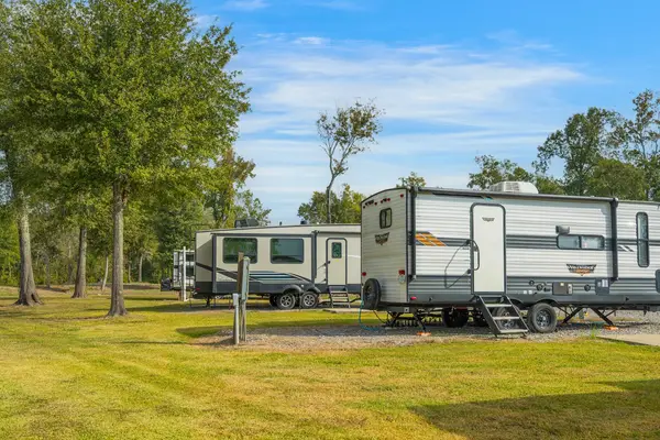 Rustic Oak RV Park