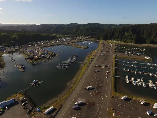 Salmon Harbor Marina