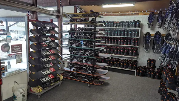 Ski & Snowboard Rental & Repair
