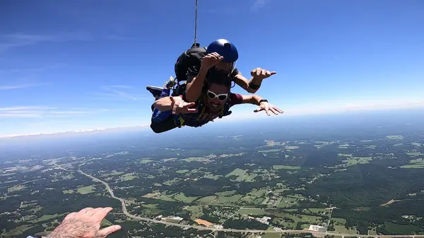 Skydive the Farm