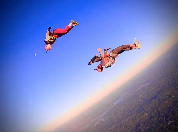 Skydiverentals.com
