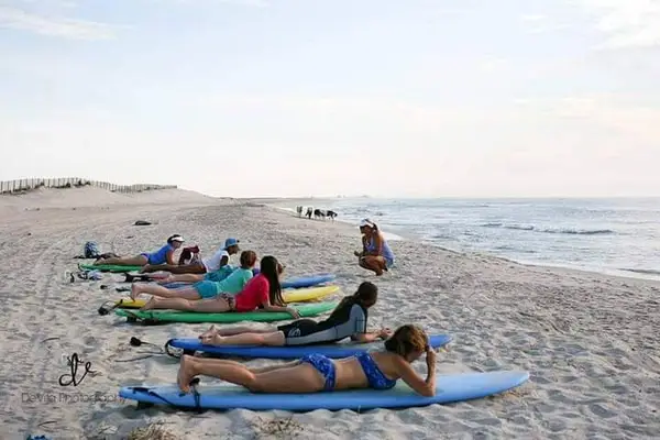 Sommers Surf Lesson for Women, photo 1