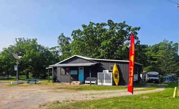 Steele River Kayaks and float trips, Windyville, MO
