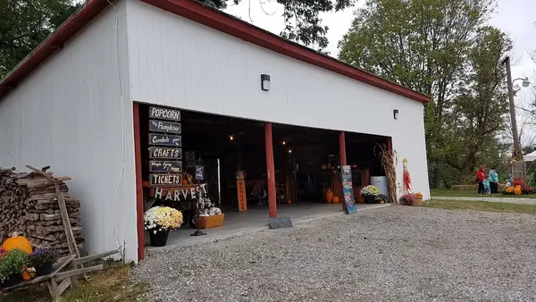 Sugar Ridge Family Farm, Walton, KY