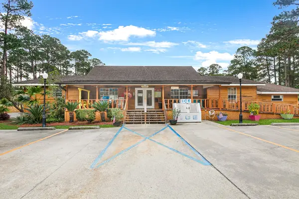 Sun Roamers RV Resort Park