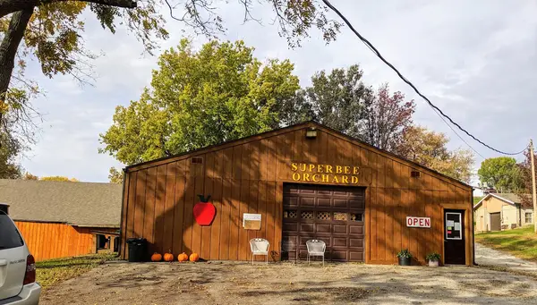 Super Bee Orchard, Fort Calhoun, NE