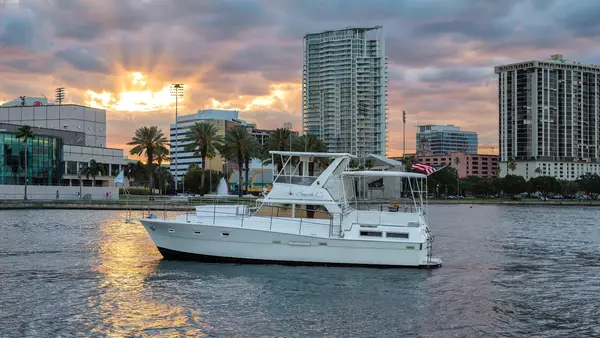Tampa Bay Yacht Charter