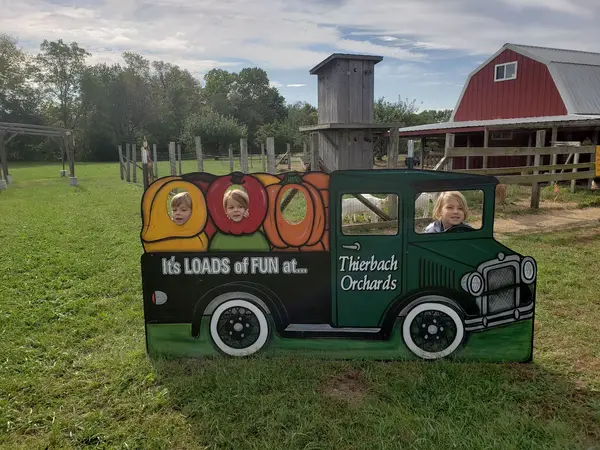 Thierbach Orchards Apple Junction