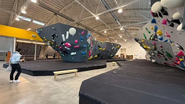 Tomo Bouldering Club