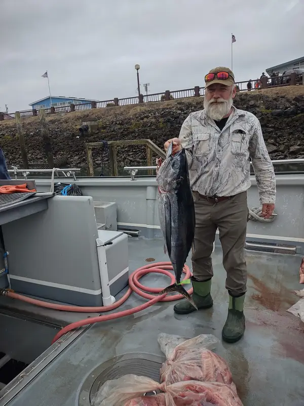 TORNADO FISHING CHARTERS, Westport, WA
