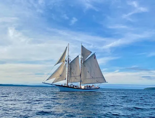 Traverse Tall Ship Company