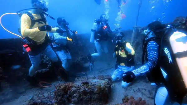 Tri-Star scuba