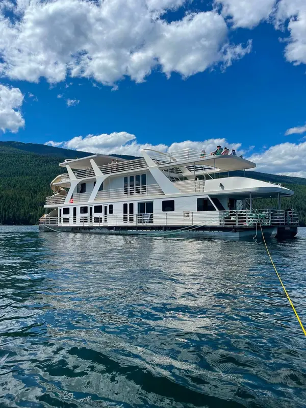 Twin Anchors Houseboat Vacations, photo 1