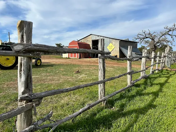 TWIN ELM GUEST RANCH