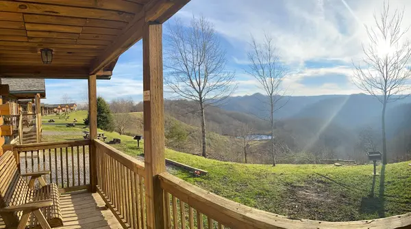 Twin Hollow Campground and Cabins