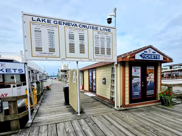 U.S. Mailboat Tour