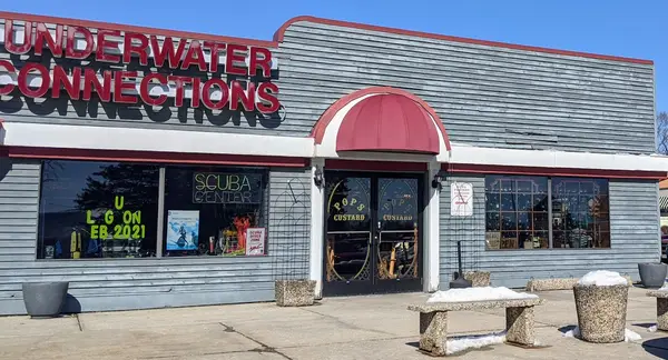 Underwater Connection