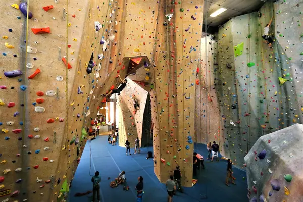 Upper Limits — Maryland Heights