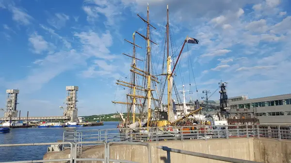 Vieux-Port Yachting