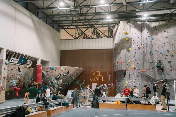 Vol Wall - UTOP