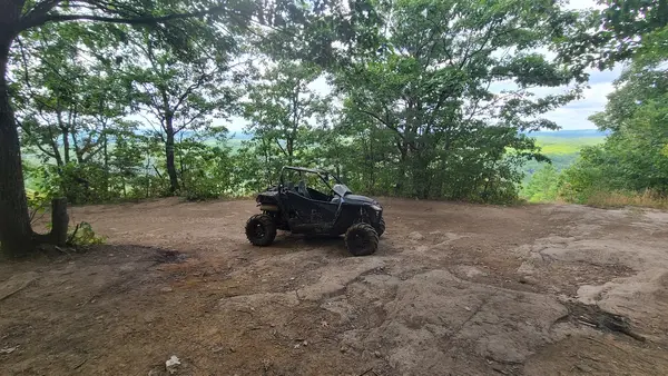Voyageur multi use trail system, photo 1